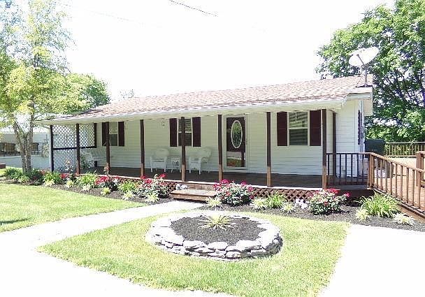 1st image of 98 Denton Dr