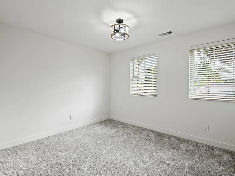 915 E Central Ave #2 — Photo 11