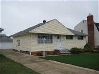2nd image of 29489 Shaker Dr