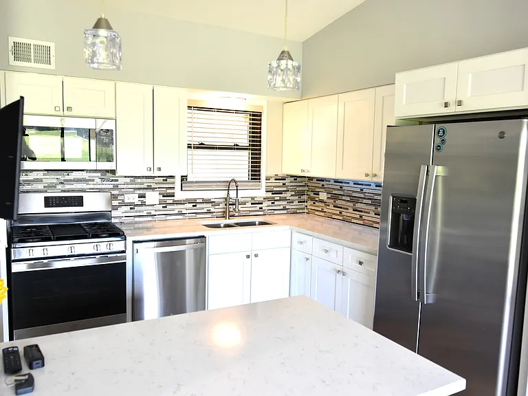 1285 Bamburg Ct #D — Photo 7