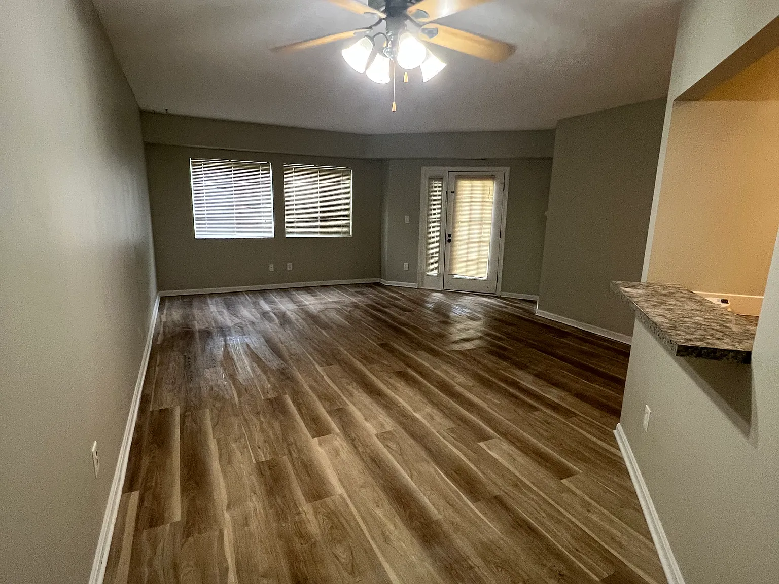 2 bed, 1.5 bath, $1,500 — Photo 3