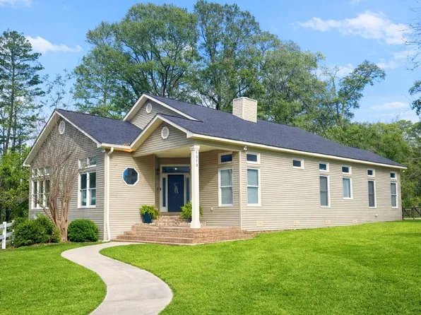 1513 Ridgecrest Dr, Andalusia, AL 36421