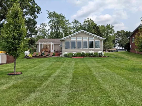 266 Stevens Shores Dr, Coldwater, MI 49036