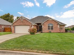 3761 N Croswell Ave, Springfield, MO 65803