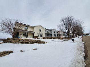 311 Meadow View Rd #333, Mount Horeb, WI 53572