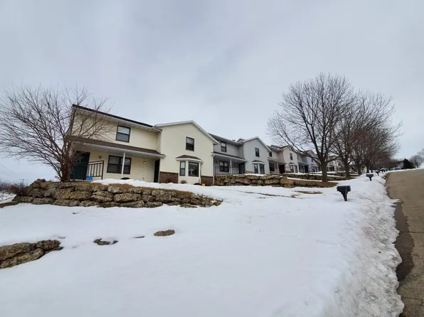 311 Meadow View Rd #333, Mount Horeb, WI 53572
