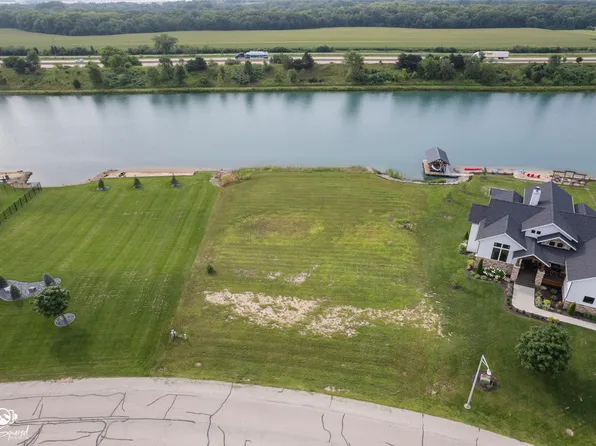 2812 Ninovan Ln, Minooka, IL 60447