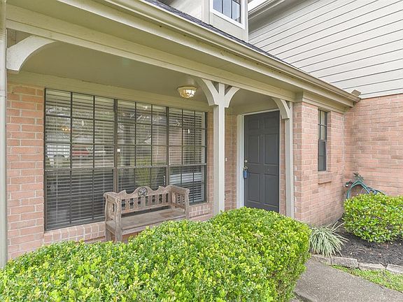 4th image of 710 Apple Ln