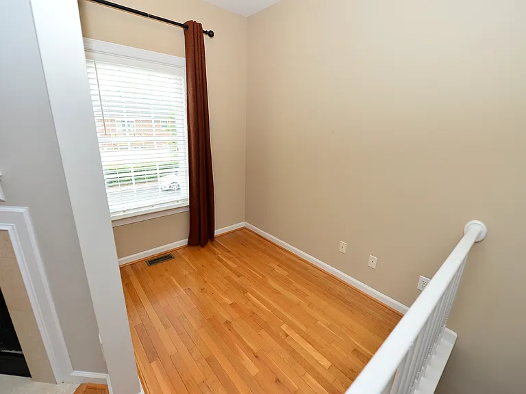 732 Sequoia Way — Photo 10
