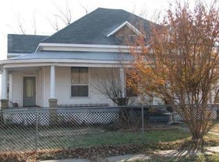 215 NW 1st St, Checotah, OK 74426