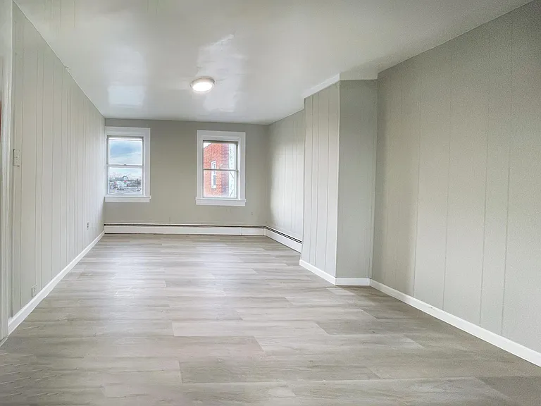 7213 N Point Rd #3 — Photo 14
