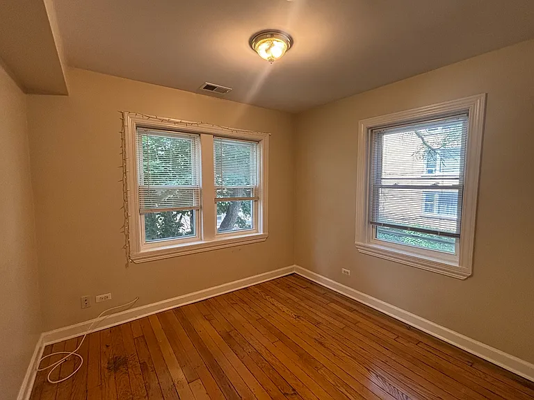 1705 Simpson St #2F — Photo 10