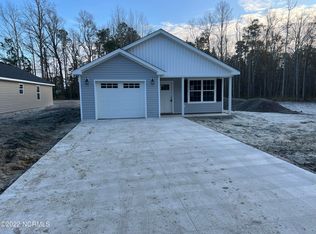 111 Middle St, Barco, NC 27917