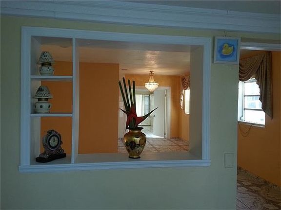 3rd image of 26 NE 170th St