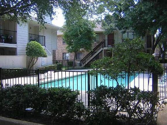 5th image of 6646 E Lovers Ln APT 909