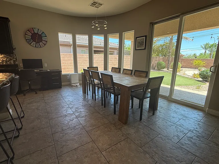 7103 Wolf Rivers Ave — Photo 6