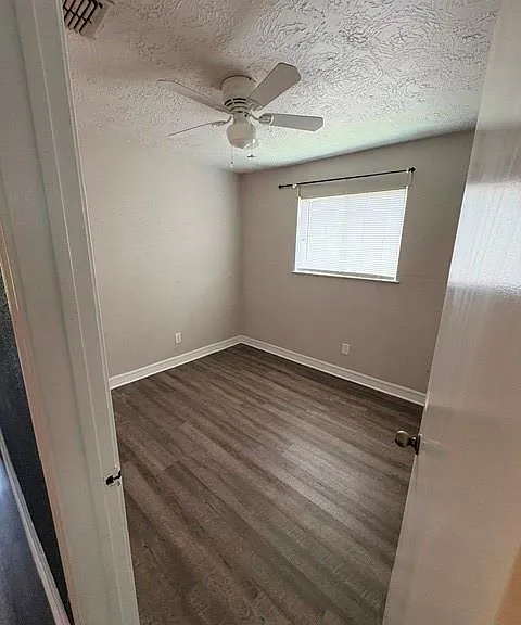 3310 Ashwyne Ct — Photo 7