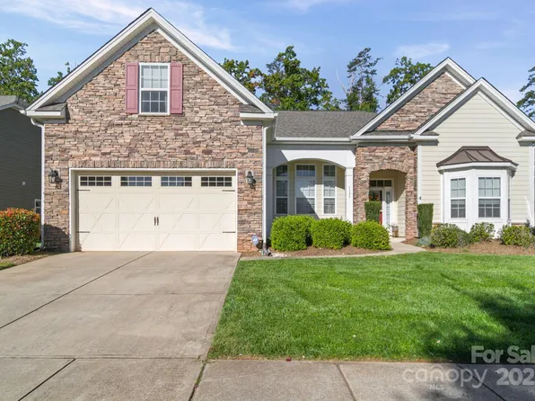 5326 Casper Dr, Charlotte, NC 28214