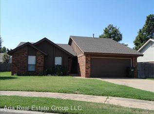 3104 Cove Hollow Ct, Norman, OK 73072