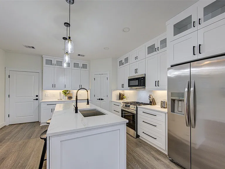 3406 Garapan St #B — Photo 6
