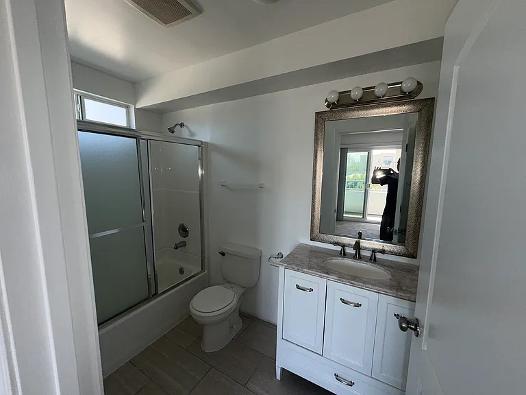 3317 Bagley Ave #5 — Photo 23