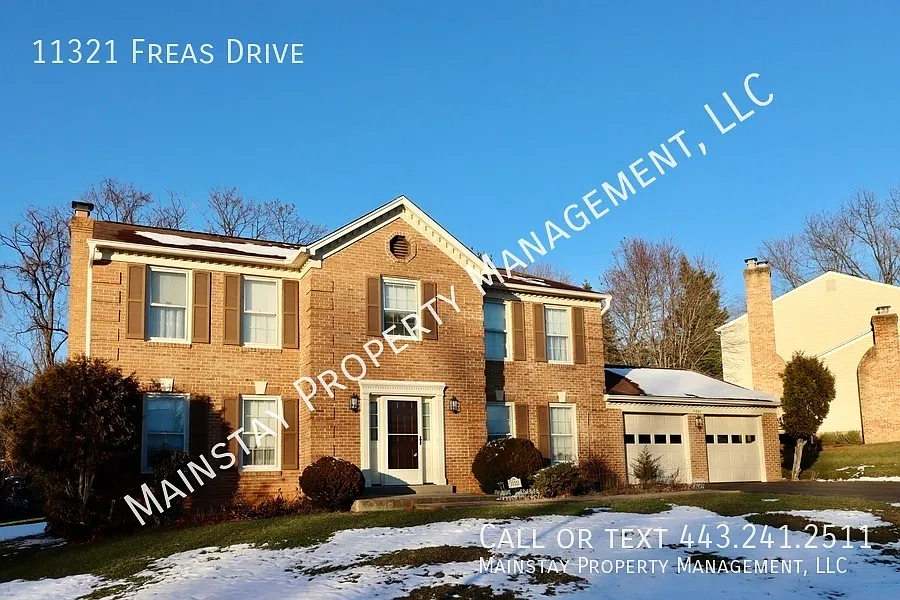 Spacious Single Family Home in Prime Montgomery County Location! — Photo 2