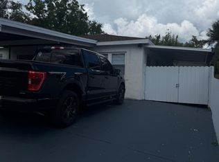 1515 W Meadowbrook Ave, Tampa, FL 33612