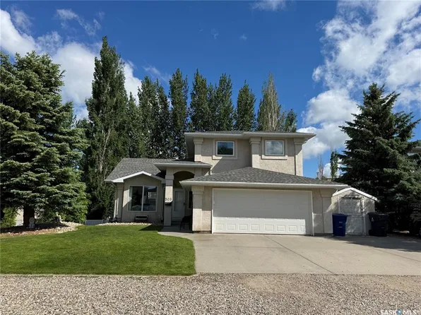 509 Meadow ROAD, Pilot Butte, SK S0G 3Z0