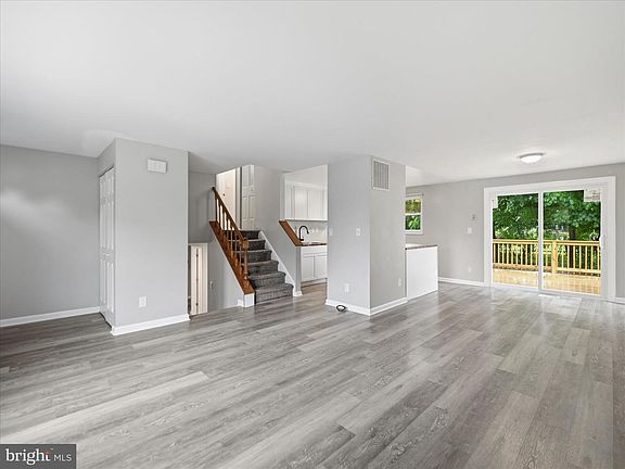 3rd image of 358 Prospect Blvd