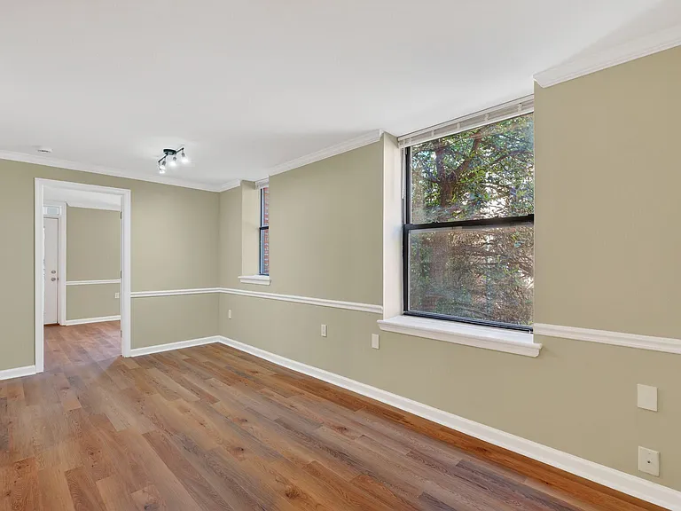 Living/dining room