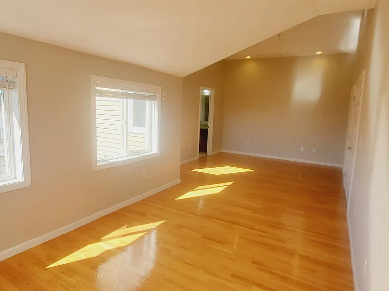 22 John Hancock Dr — Photo 21