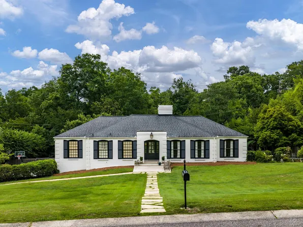 3365 Spring Valley Ct, Mountain Brook, AL 35223