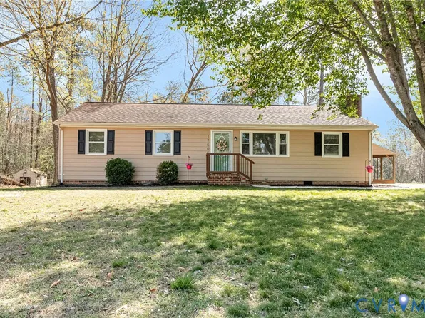 17505 Sadberg Dr, Petersburg, VA 23803