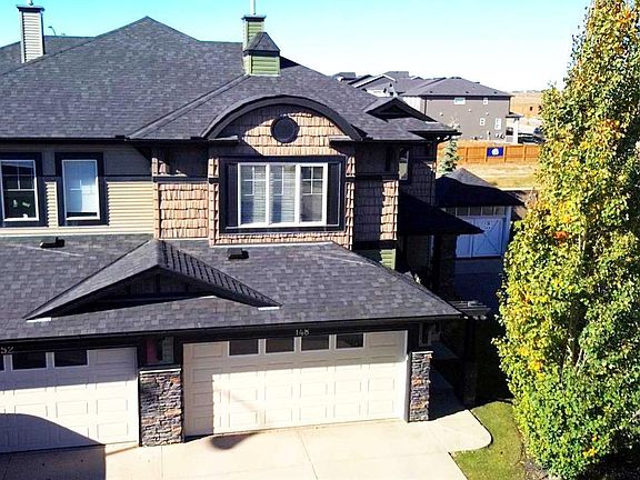 2nd image of 148 E Springmere Grv