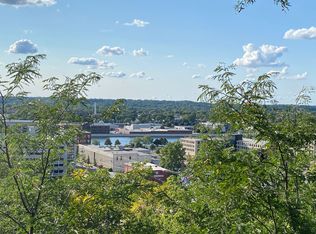 725 Fairview Ave NE, Grand Rapids, MI 49503