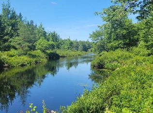 47 Bolivar Rd, Lunenburg, NS B4V5N7