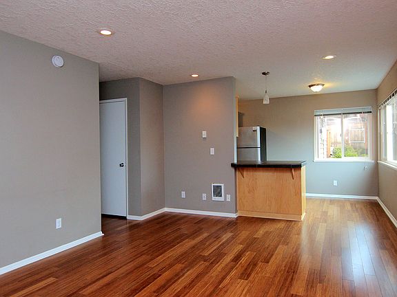 2nd image of 3125-3145 SE 21st Ave #3143