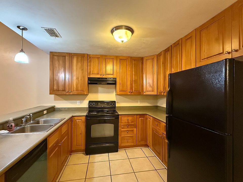 1st image of 3293 Sawtooth Dr #3293