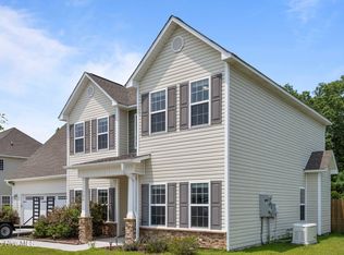 126 Mittams Point Dr, Jacksonville, NC 28546
