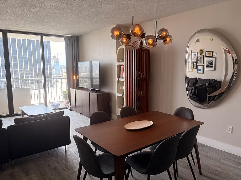 1750 N Bayshore Dr #1912 — Photo 6
