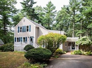 43 College Pond Rd, Plymouth, MA 02360