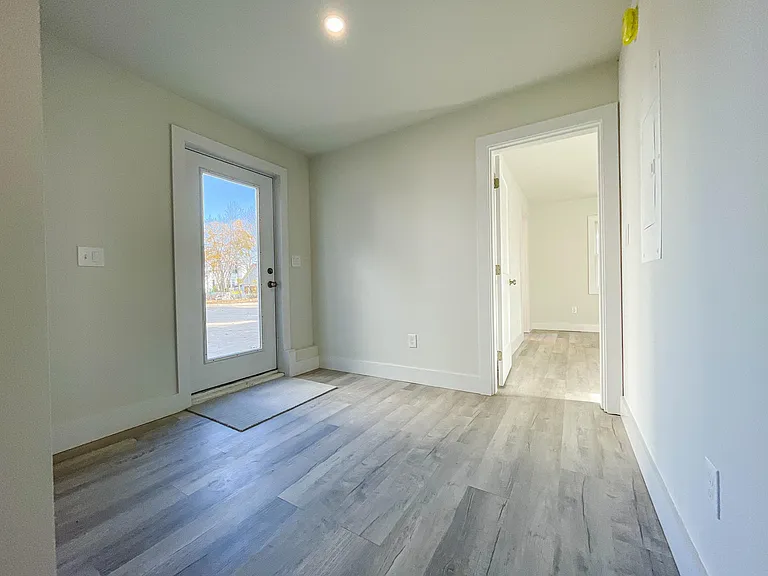 265 Cottage Rd #6 — Photo 27