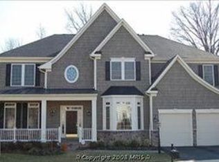 18750 Kipheart Dr, Leesburg, VA 20176