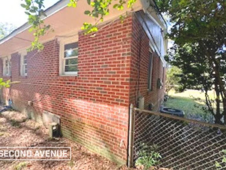 2330 Japonica Dr — Photo 2