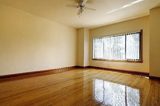 2nd image of 6516 S University Ave APT 1