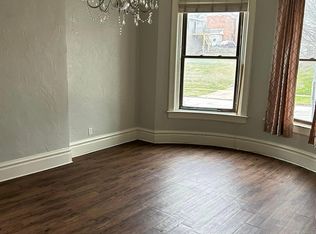 739 N Perry St APT 2, Davenport, IA 52803