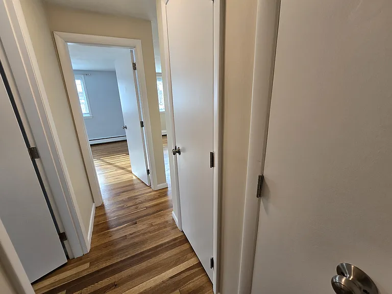 194 Lincoln St #4 — Photo 7