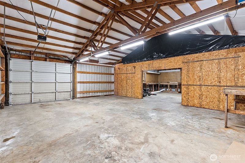 5th image of 8210 Riffe Lane SW