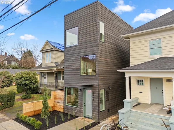 3532 N Borthwick Ave, Portland, OR 97227