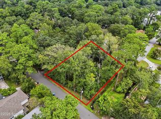 516 Holly St, Saint Simons Island, GA 31522